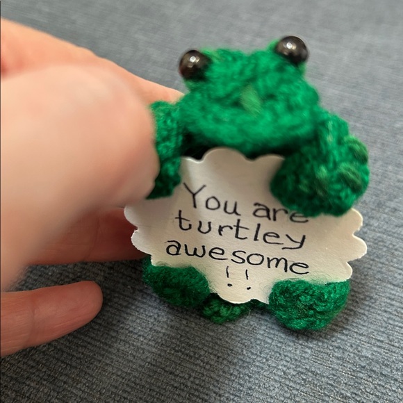 Handmade Green Knitted turtle - Picture 2 of 2